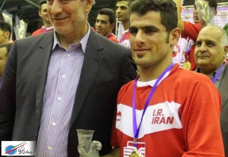 در دوره رقابتهای قهرمانی آسیا /سید اسماعیل دژه بازیکن کهگیلویه و بویراحمدی به عنوان برترین فوتسالیست آسیامعرفی شد.