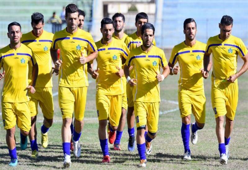 دیدار فوتبال نفت و گاز گچساران و بعثت کرمانشاه لغو شد