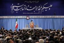 رهبر معظم انقلاب: برای نجات اقتصاد کشور نباید منتظر پایان تحریم‌ها بود