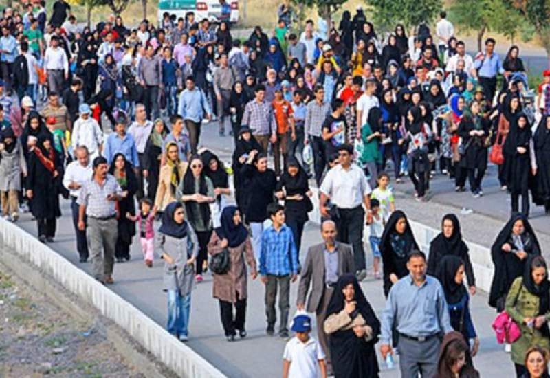 برگزاری همایش پیاده روی خانواده گرامیداشت هفته ی بسیج در یاسوج