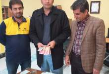مامور وظیفه شناس پست گچساران 11 میلیون تومان پول گمشده را به صاحبش بازگرداند  <img src="/images/picture_icon.png" width="11" height="10" border="0" align="top">