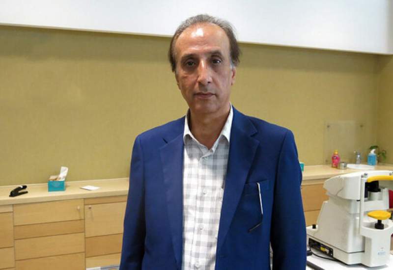 محمدرضا حیاتی از سازش با کرونا و ممنوع‌الکاری می‌گوید