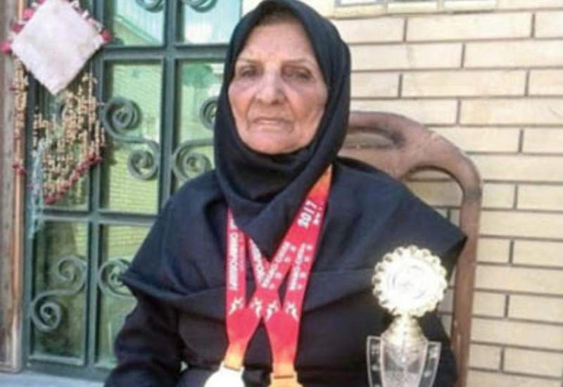 مادر بزرگ ایرانی قهرمان ماراتن دبی شد!