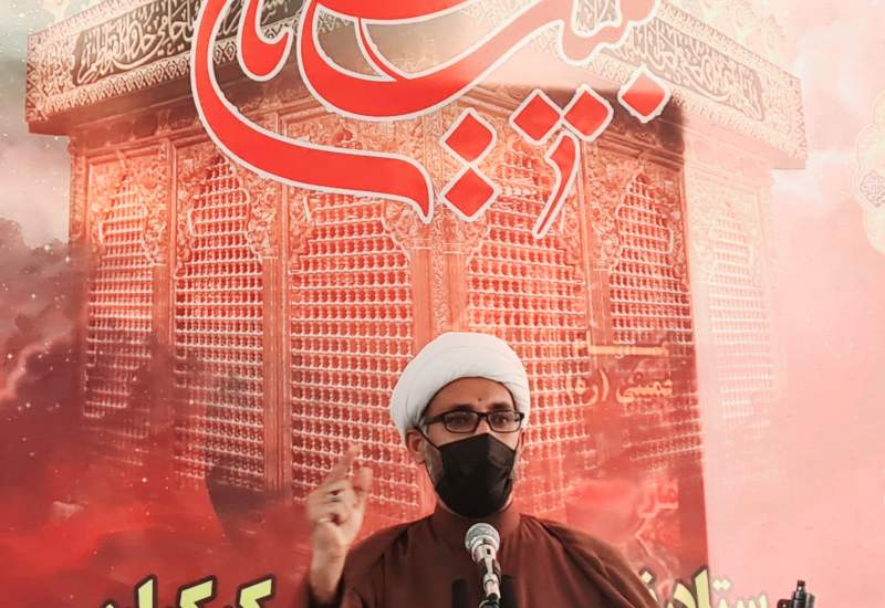 حجت الاسلام آبرومندنسب: دلواپسان پهلوی که در فضای مجازی علیه نظام وانقلاب سینه سپر می کنند، آیا جرأتِ این رادارند به مردم بگویند: رضاخان دست نشانده غرب بودکه با لابیگری روباه پیـر(بریتانیا)دستور کشف حجاب داد و عفت زن وناموس ایرانی را چوب حراج زد وبا وقاهت تمام مجلس شورای اسلامی و حرم امام رضا"ع" رابه توپ بست؟.