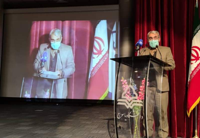 دانشگاه تنها فرزند دکتر عریان بود و خواب و خوراک و همه زندگی اش همین تنها فرزند بود