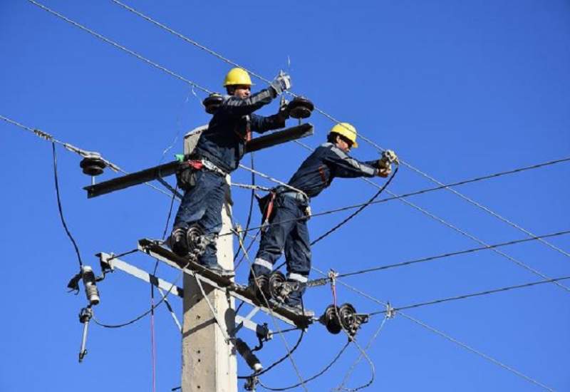 اجرای پروژه شبکه سیمی برق به کابلی در کهگیلویه و بویراحمد