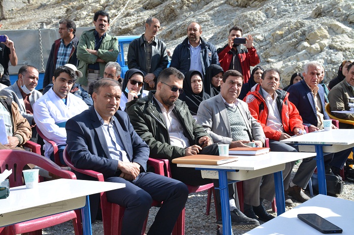 طرح لبخند مهربانی روستاهای «طاوه بادام» و «باگوشی» شهرستان بویراحمد