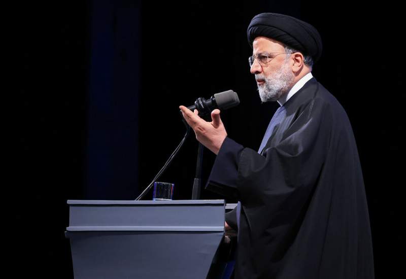 رئیسی: ۲۲ بهمن نماد و نمودی برای گم نشدن راه است
