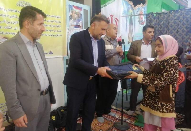 70 بسته لوازم التحریر به دانش آموزان نیازمند روستای دیل گچساران اهداء شد(+تصاویر)  <img src="https://www.kebnanews.ir/images/picture_icon.png" width="11" height="10" border="0" align="top">