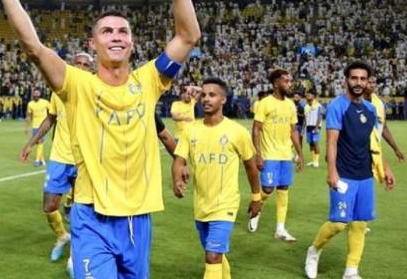 (ویدیو) «سلام عربی» رونالدو هنگام ورود به تمرینات النصر