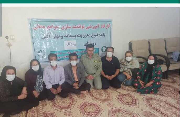 زیبای خفته در محاصره قانونشکنان