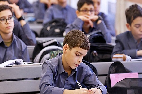 اثر فقرآهن در بین دانش‌آموزان شهرستان بویراحمد چیست؟