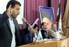 فیلم و تصاویر| حواشی و متن جلسه دانشجویان با استاندار کهگیلویه و بویراحمد / احمدزاده: مخالف حرکت‌های پوپولیستی هستم و نیاز هم ندارم / مخالف سد خرسان 3 هستم / دانشجویان: اصولگریان سفره‌ی که اصلاح‌طلبان کوچک کردند را جمع کردند / دانشگاه علوم پزشکی به دلیل دخالت‌های بی‌جای نمایندگان فلج شده است / مسئولان به جای خدمت به مردم پاسخگویی نمایندگان شده‌اند / احمدزاده: آقایان اصلاح‌طلبان می‌خواهند نظم جلسه را بهم بزنند، شماها بنشینید  