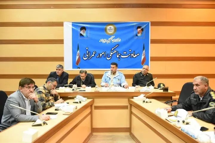 ستاد بحران در کهگیلویه و بویراحمد تشکیل جلسه داد / مرخصی مدیران لغو شد / پلیس راه: امکانات راهداری در محور باغچه جلیل - سادات مستهلک است، ناچار هستیم دستور مسدود شدن آن را صادر کنیم /  سامانه بارشی روز جمعه وارد کهگیلویه و بویراحمد می‌شود / عشایر مراقبت‌ احشام خود باشند / شهروندان از سفر‌های غیر ضرور هم اجتناب کنند