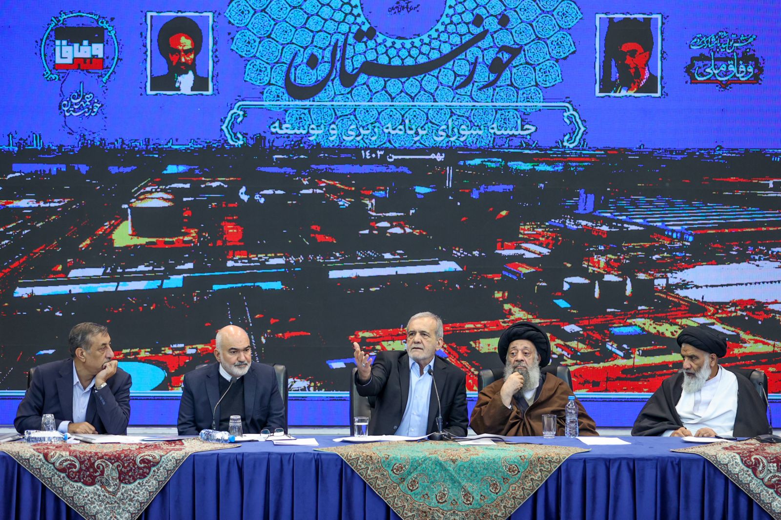 مسعود پزشکیان در نشست شورای برنامهریزی و توسعه خوزستان