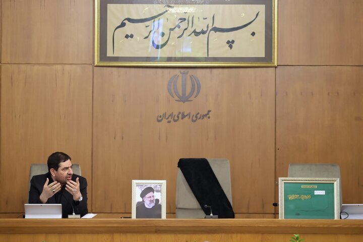 موقعیت مخبر| سرپرستی ۵۰ روزه محمد مخبر بر دولت سیزدهم؛ سفید، سیاه یا خاکستری؟