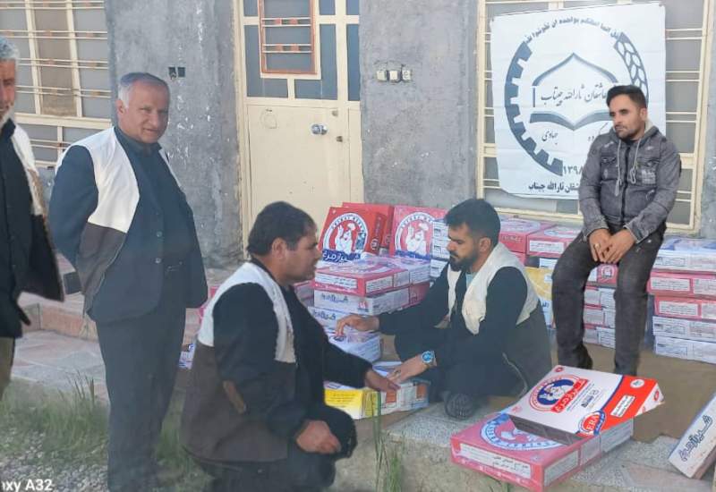 توزیع مرغ منجمد بین نیازمندان چیتابی در روز عید