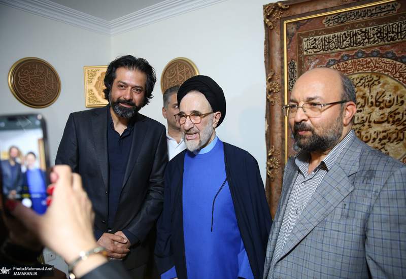 روز شلوغ سیدمحمد خاتمی/ سخنگوی دولت ابراز ارادت کرد / ظریف در آغوش رئیس دولت اصلاحات / خاتمی با چه ماشینی آمد؟ + تصاویر