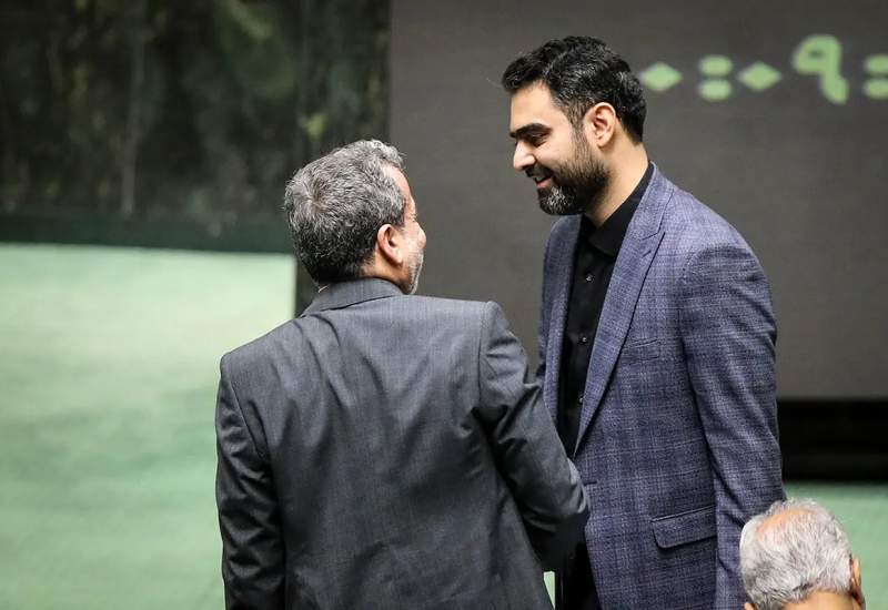 امیرحسین ثابتی: اگر آمریکا ۵۰۰ میلیارد دلار به ایران بدهد، باز مشکلی حل نخواهد
