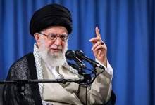 فیلم| خاطره رهبر انقلاب از مشاهده برنامه روایت فتح / گفتم این صدای نجیبی که اینها را بیان می کند ...