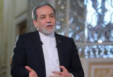 عراقچی: نامه رهبر انقلاب به پوتین نکات مهمی داشت / شنبه با توجه به نحوه حضور آمریکا جمع‌بندی می‌کنیم / از سمت آمریکا، پیام‌های متناقضی می‌شنویم، اینکه منظور چه هست و چه اهدافی را در بر می‌گیرد، مربوط به خودشان است؛ از نظر ما، آنچه که پشت میز مذاکره بیان می‌شود، ملاک نظر و تعیین‌کننده است / رم میزبان مذاکرات نیست، بلکه محل مذاکرات است / میزبان مذاکرات همچنان دولت عمان است؛ ما در محلی که میزبان مشخص کند، حاضر خواهیم شد