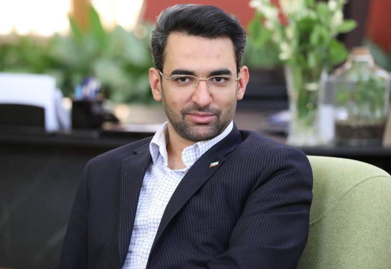 واکنش آذری جهرمی به بیانیه اخیر رضا پهلوی