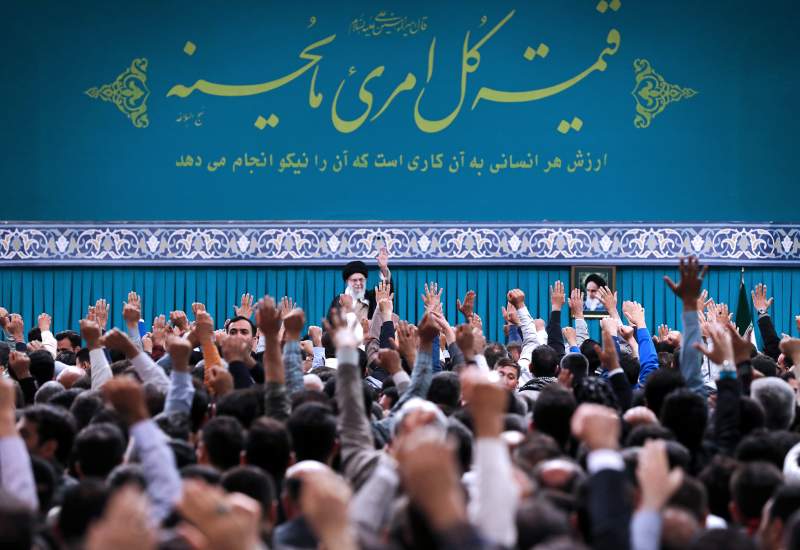 تصاویر | تأمین ایمنی کارگران باید پیگیری و اجرا شود /  این ظواهری که مشاهده می‌شود، حالا کار‌هایی می‌کنند و پیشرفت‌هایی در سوریه، در جا‌های دیگر انجام می‌دهند، این دلیل قوت نیست بلکه نشانه ضعف است / باطل جَوَلانی دارد، چند روزی جلوه‌ای می‌کند لکن رفتنی است  