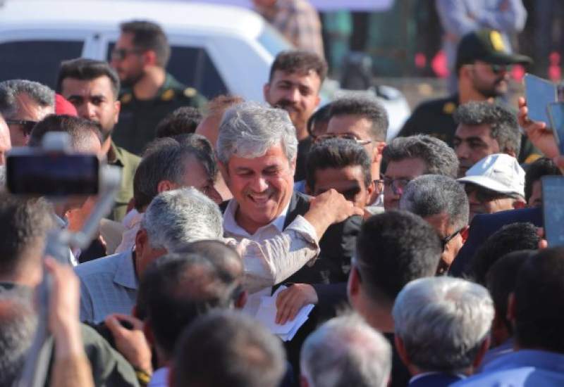 تاج‌گردون: هر بار که گچساران خواست حرکت کند، دست‌های پنهان مانع شدند / برخی مدعیان امروز، دیروز در سکوت خندیدند / به ما اتهام بزنید، اما راه توسعه روشن است /  وقتی گچساران می‌خواست برخیزد، برخی نمک به زخم مردم پاشیدند /  عدل علی بی‌مثال بود، اما جامعه علی، عادل نبود