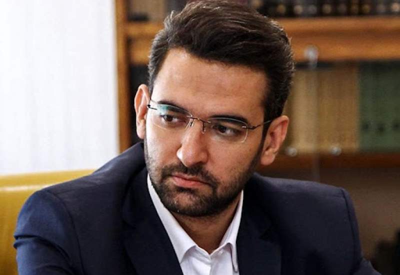 آذری‌جهرمی: حسابی عقبیم و ضمنا خوابیم!