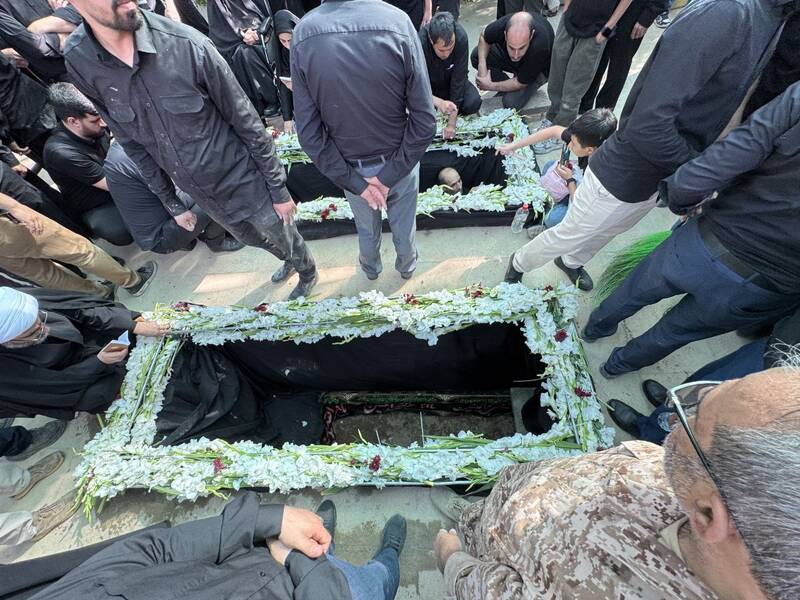 آرامگاه ابدی سردار امیرعلی حاجی زاده و سردار محمود باقری