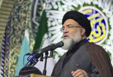 امام جمعه یاسوج در خطبه‌های نماز جمعه: کلید بهشت، انس با نماز است / پاسخ قاطع ملت ایران، آمریکا را به آتش‌بس وادار کرد / گروسی، خائن و جاسوس؛ نامش در کنار جنایتکارانی چون ترامپ ثبت خواهد شد /  سازمان‌های بین‌المللی ابزار دست آمریکا شده‌اند؛ ملت ایران روی پای خود ایستاده است