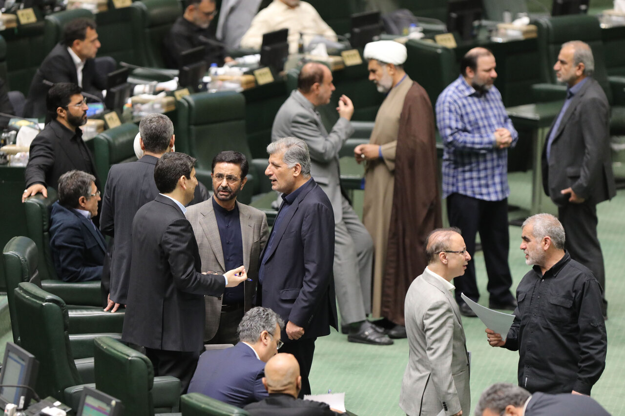 «مگر می‌شود با فناوری مقابله کور کرد؟»؛ پاسخ قاطع ستار هاشمی به سیاست‌ورزی‌های فرساینده و انسدادی