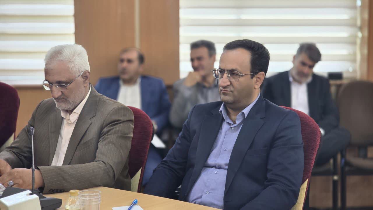 یدالله رحمانی: سفر قریب‌الوقوع پزشکیان به کهگیلویه و بویراحمد؛  نباید غافلگیر شویم  / حمایت از همه مردم و ایلات خط قرمز مدیریت استان است / پاسخ رحمانی به نماینده رامهرمز: هیچ‌گونه جنجال یا حاشیه‌سازی تأثیری بر پیشرفت کار نخواهد داشت