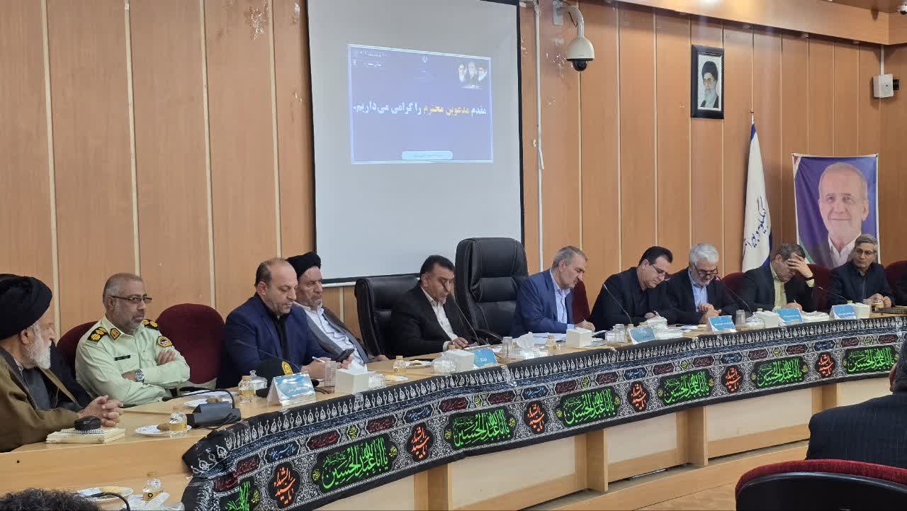 یدالله رحمانی: سفر قریب‌الوقوع پزشکیان به کهگیلویه و بویراحمد؛  نباید غافلگیر شویم  / حمایت از همه مردم و ایلات خط قرمز مدیریت استان است / پاسخ رحمانی به نماینده رامهرمز: هیچ‌گونه جنجال یا حاشیه‌سازی تأثیری بر پیشرفت کار نخواهد داشت