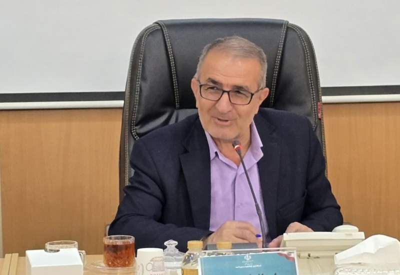 دولت چطور می‌خواهد با ساختار فعلی، کشور را اداره کند؟ / استاندار کهگیلویه و بویراحمد: رحمانی: با ۳ میلیون کارمند، چابکی دولت شوخی است! / هیچ توسعه‌ای بدون تحول اداری ممکن نیست /  بی‌توجهی به اصلاحات اداری، ریشه ناکارآمدی‌هاست /  وقت آن رسیده مردم اداره کشور را در دست بگیرند
