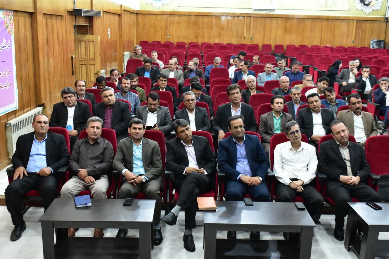 باقرینژاد خداحافظی کرد، پناهنده آمد