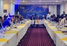 چالش های اصحاب فرهنگ و هنر کهگیلویه و بویراحمد در دیدار با استاندار / تقدیر هنرمندان از حمایت و پشتیبانی درخشان مدیرکل فرهنگ و ارشاد اسلامی استان/ تنها درخواست رئیس انجمن شاهنامه: کاری به کار ما نداشته باشید/ چرا انجمن شاهنامه سی سخت تعطیل شد؟/ بسیاری از خانواده‌ها، زبان لری را عار می‌دانند/ رئیس انجمن موسیقی استان: بسیاری از آموزشگاه‌ها به دلیل اجاره‌های سنگین تعطیل می‌شوند/ مسئول انجمن شعر اداره ارشاد: جشنواره ملی شعر زاگرس قربانی نبود بودجه شد / انتقاد یکی از هنرمندان از شهرداری یاسوج  