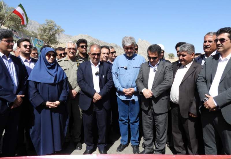 جهش عمرانیِ راهداری و حمل‌ونقل‌جاده‌ای در هفته دولت / افتتاح ۲۴ پروژه با اعتبار ۶۳۴ میلیارد تومان / آغاز عملیات ۲۷ طرح جدید با ۱۶۳۰ میلیارد تومان / سهم باشت؛ ۸ پروژه به ارزش ۳۵۲ میلیارد تومان / سهم لنده؛ کلنگ‌زنی و بهره‌برداری با ۳۵۰ میلیارد ریال  