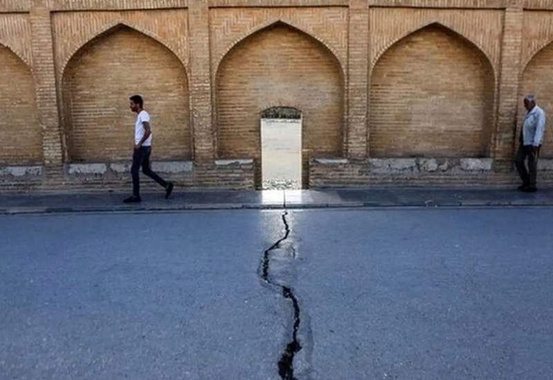 تخلیه کامل شهرک مسکونی اصفهان صادر شد / 40 مدرسه تخلیه شد / باغات غیرمجاز باید جمع‌آوری شوند