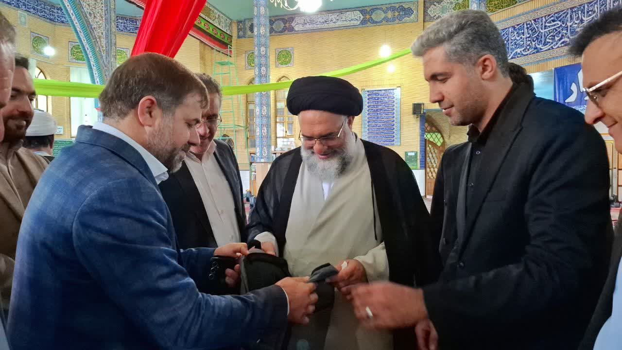 تصاویر | توزیع ۵۶۰۰ بسته نوشت‌افزار میان دانش‌آموزان کم‌برخوردار استان کهگیلویه و بویراحمد