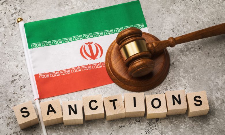 تجربه تحریم‌های دهه 90 و خطر تکرار بابک زنجانی‌ها | داوود سوری: نیازمند تغییرات ساختاری هستیم | اقتصاد ایران ضعیف‌تر شده است