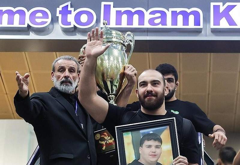 طلوع درخشانِ کُشتی ایران / یک مدال هم به هادی عامل بدهیم