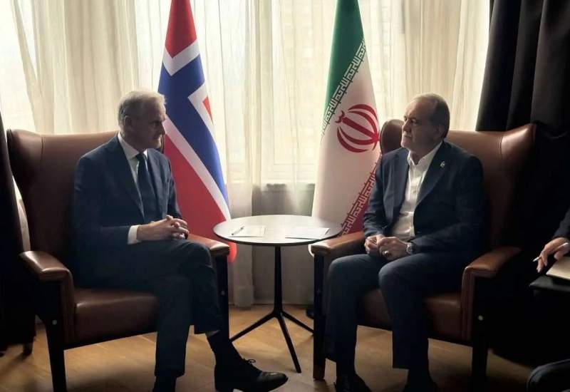 دیدار و گفت و گوی پزشکیان با نخست وزیر نروژ