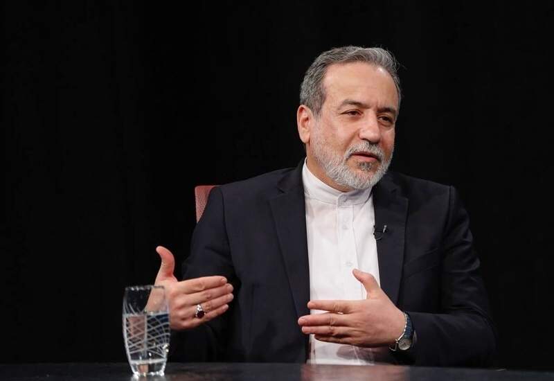 عراقچی: هفته گذشته با پیشنهادهایی منصفانه، متعادل و سازنده به نیویورک آمدم تا راه‌حلی دیپلماتیک برای این بحران بیابیم اما این پیشنهاد‌ها توسط آمریکا و سه کشور اروپایی رد شد / اسنپ‌بک مشکل را حل نخواهد کرد، بلکه پیچیدگی‌ها و دشواری‌ها را افزایش می‌دهد و راه حل دیپلماتیک را سخت‌تر می‌سازد / ما همواره آماده گفت‌و‌گو و راه‌حل دیپلماتیک بوده‌ایم