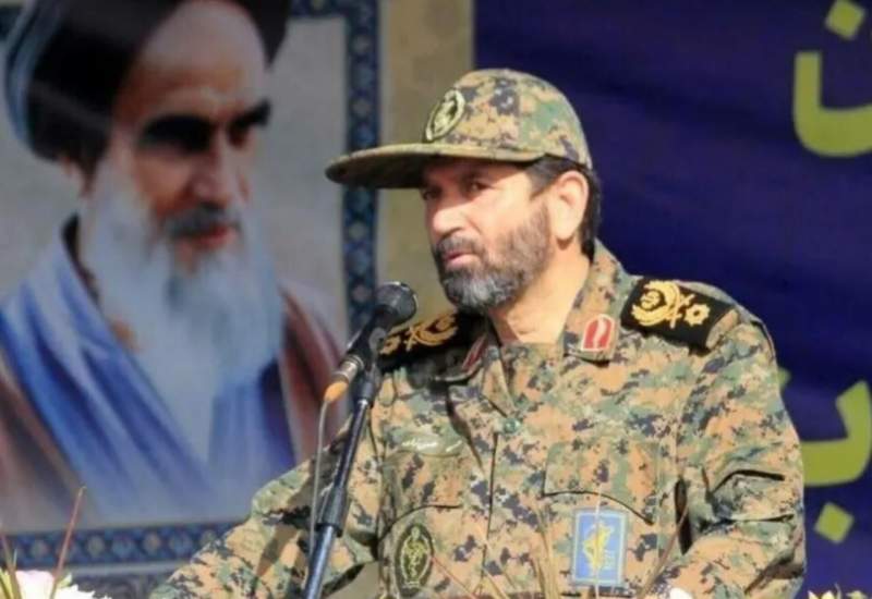 حسن زاده، فرمانده سپاه تهران: با هر گروه مسلحی که ناامنی ایجاد کند، مقابله سخت می‌کنیم/ با توجه به تجربیات، سناریو‌های مختلفی را پیش‌بینی و برای هر حالتی خود را آماده کرده‌ایم / در زمان دفاع مقدس ۱۲ روزه، مجموعه‌ای از گشت‌های اطلاعاتی، عملیاتی و ایست و بازرسی‌ فعال شدند / هم‌اکنون تعداد گشت‌های بسیج کاهش یافته اما نیرو‌ها کاملاً آماده هستند