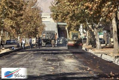 بازسازی خیابان پیروزی بین خیابان ستارخان و بلوار باهنر؛ بهسازی معابر شهری یاسوج ادامه دارد  