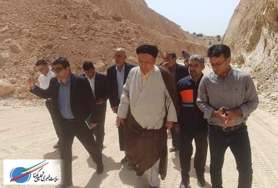 هشدار تند نماینده مجلس و فرماندار لنده به متولیان راه، آسفالت لنده تراب بدون دیوار حفاظتی خیانت به بیت المال است، تاکید نماینده مجلس بر نشست اضطراری در محل پروژه، رضایت فرماندار و نماینده از دانشگاه علوم پزشکی، آغاز فاز سوم بیمارستان لنده، فرماندار لنده از نوسازی مدارس به شدت گله مندم، چیزی از حق مردم بیشتر نخواستیم  