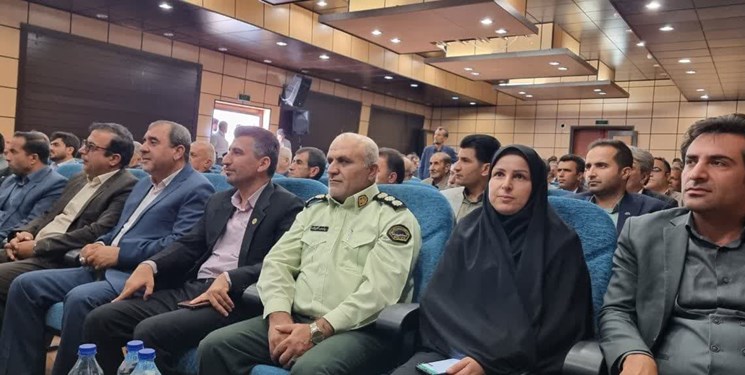 مراسم تودیع و معارفه فرمانداران سابق و جدید شهرستان دنا برگزار شد