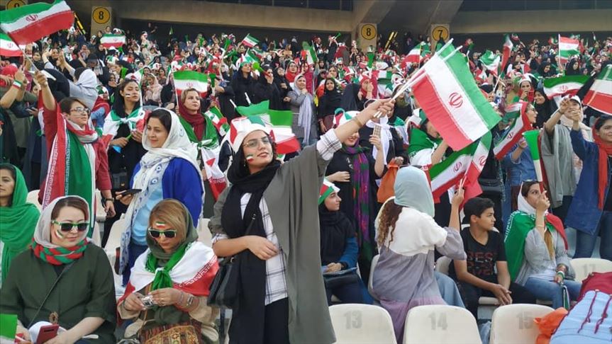 با قانون حجاب در ایران چه باید کرد؟ سه راه پیش روست...