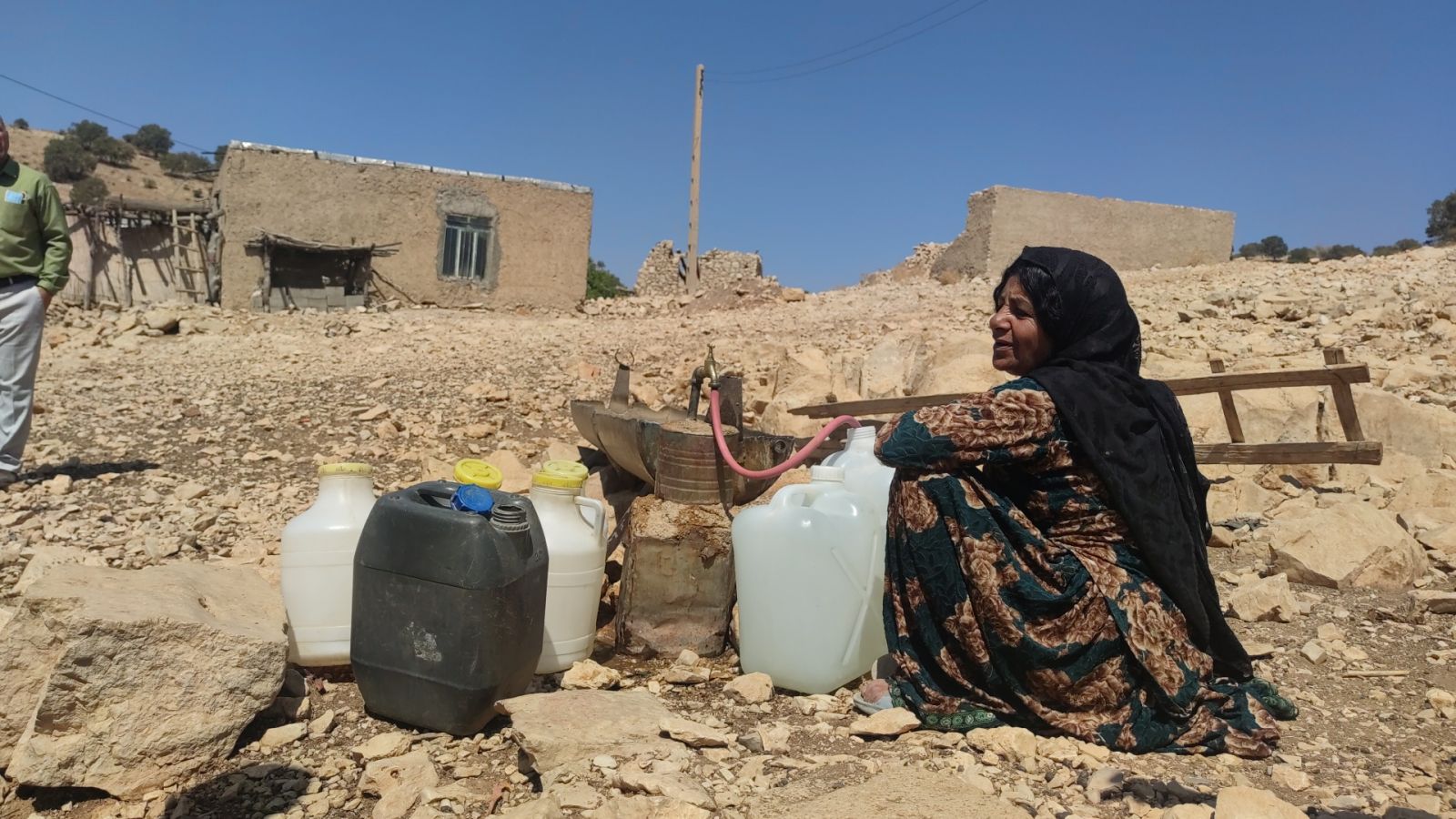 کبنا در بازدید از روستاهای مرادآباد، جهادآباد و چشمه بلوطک گزارش میدهد